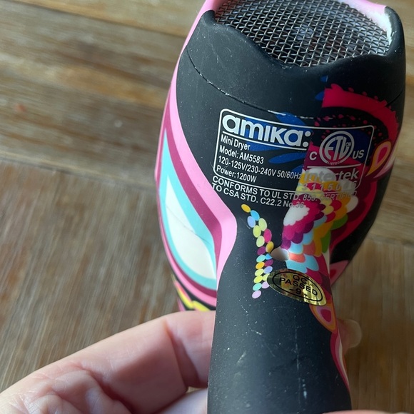 Travel hairdryer, and curling iron - Picture 3 of 8